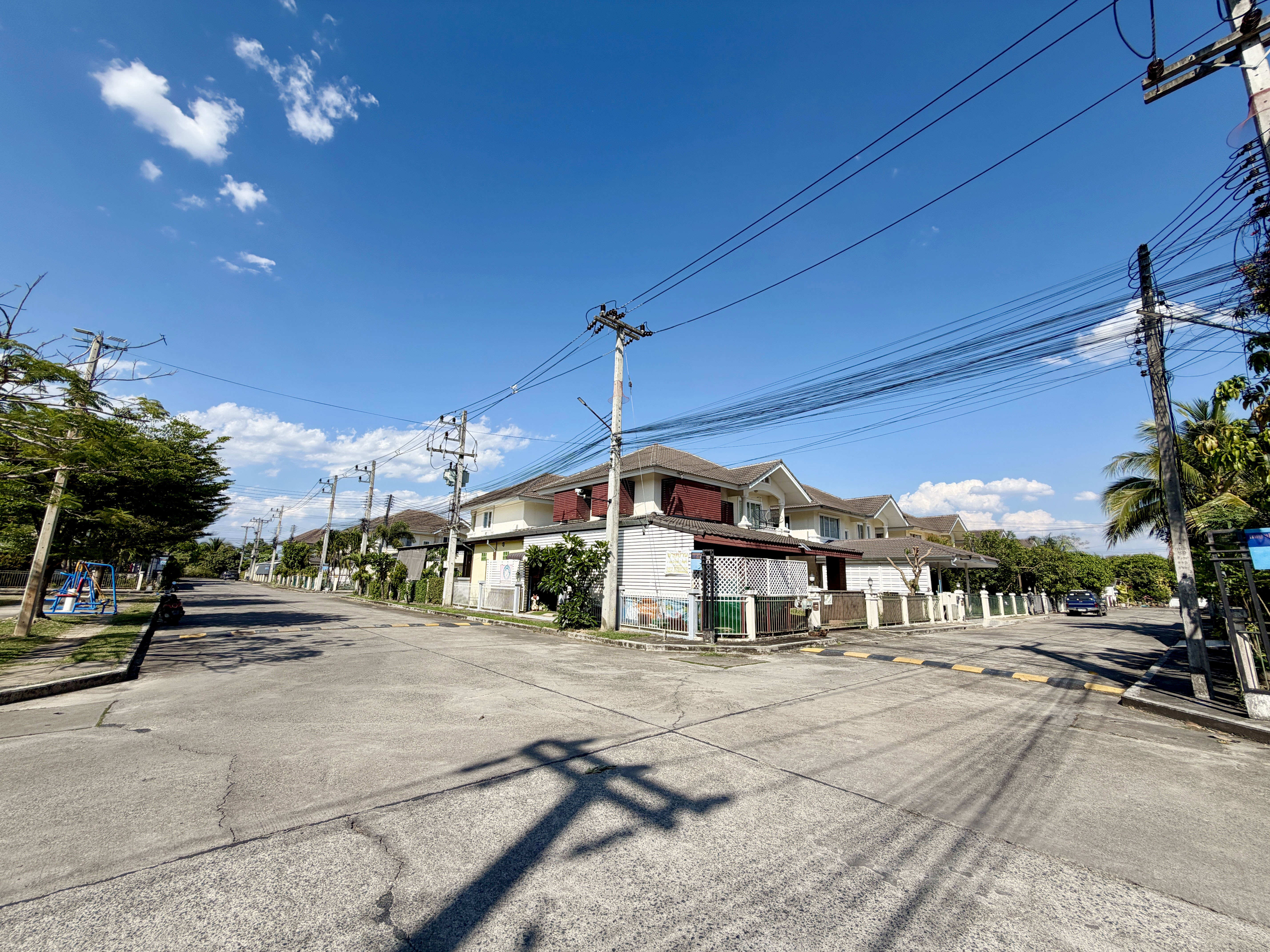 ขายบ้านในโครงการ โซนสันปูเลย เปิดร้านค้าขายได้