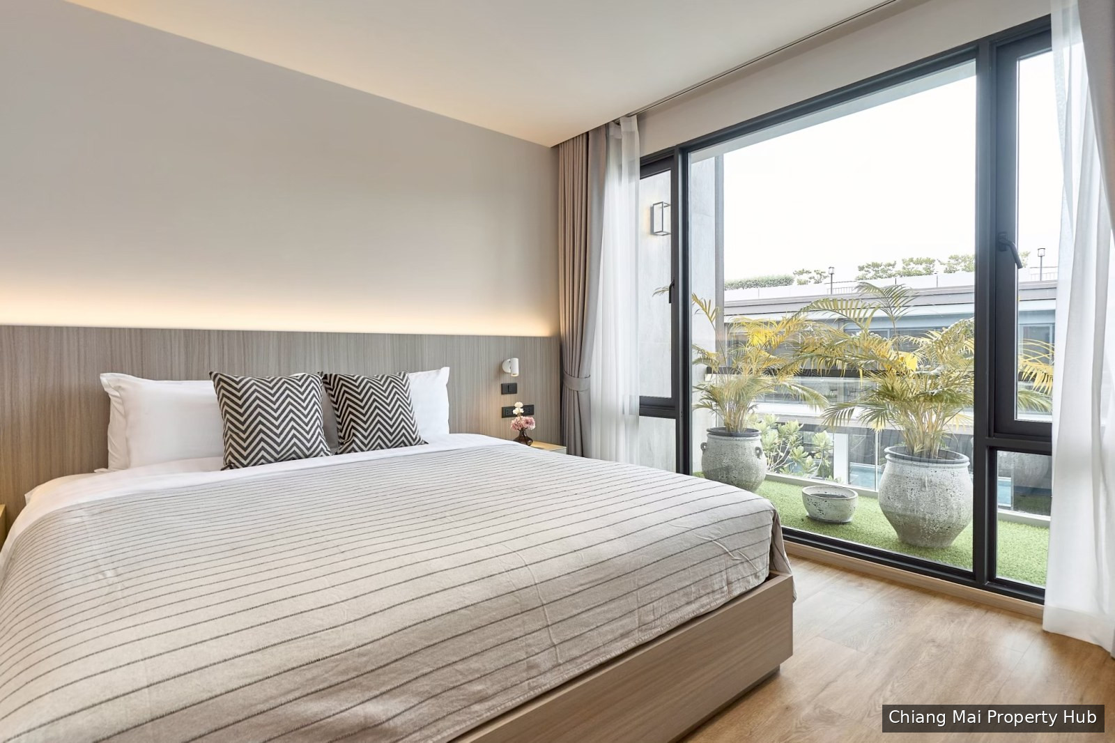 Serviced Apartment for Rent – 2 Bedrooms, 2 Bathrooms (98 sqm) – 75,000 THB/Month